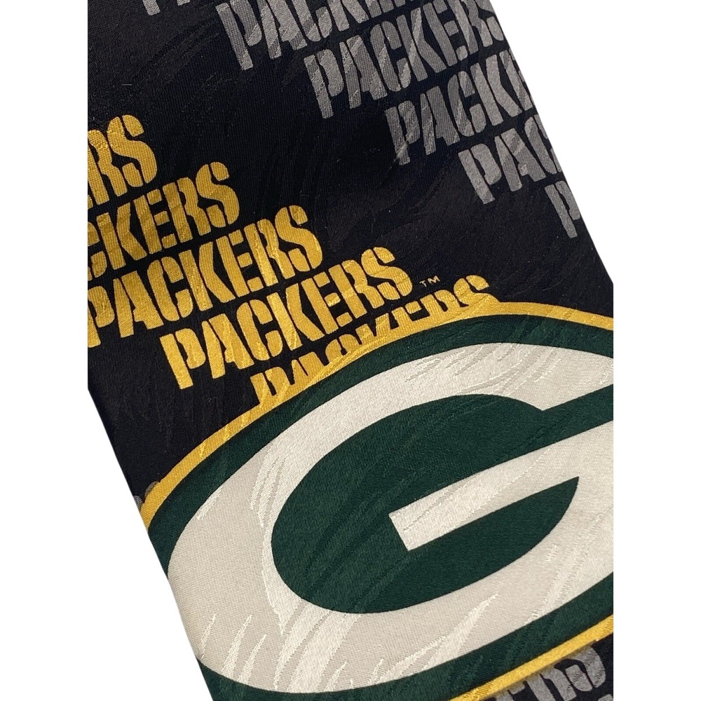 Green Bay Packers Necktie Neck Tie Officially Licensed NFL Football Neck Tie